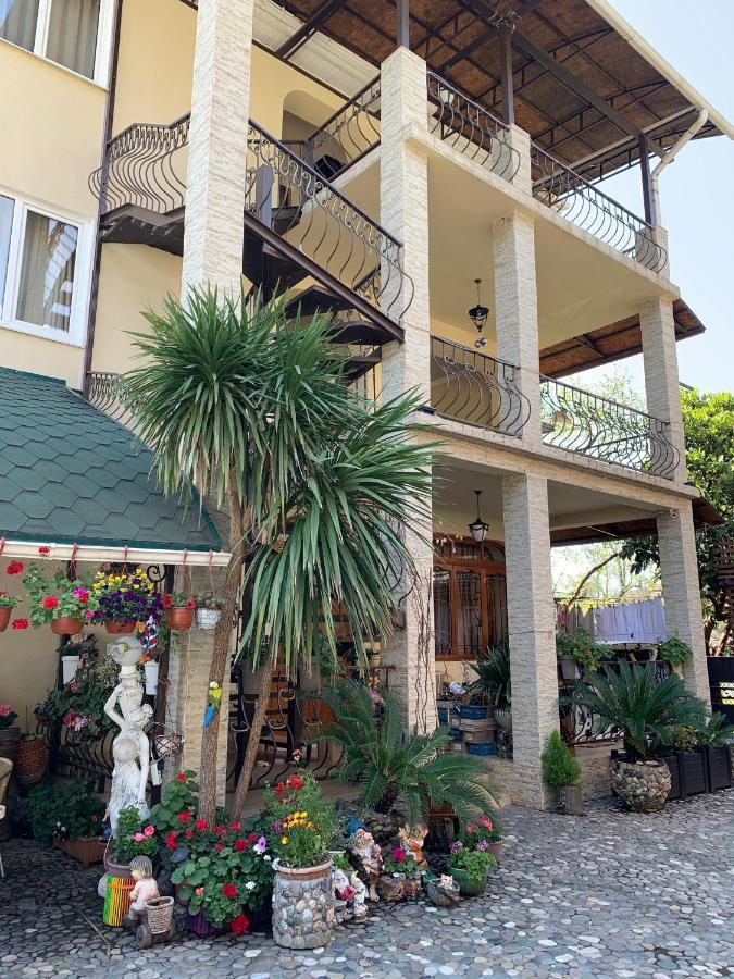 Guest House Aphyn Leto Gagry Exterior photo